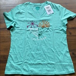 Life is good seasons Heart V-Neck Shirt